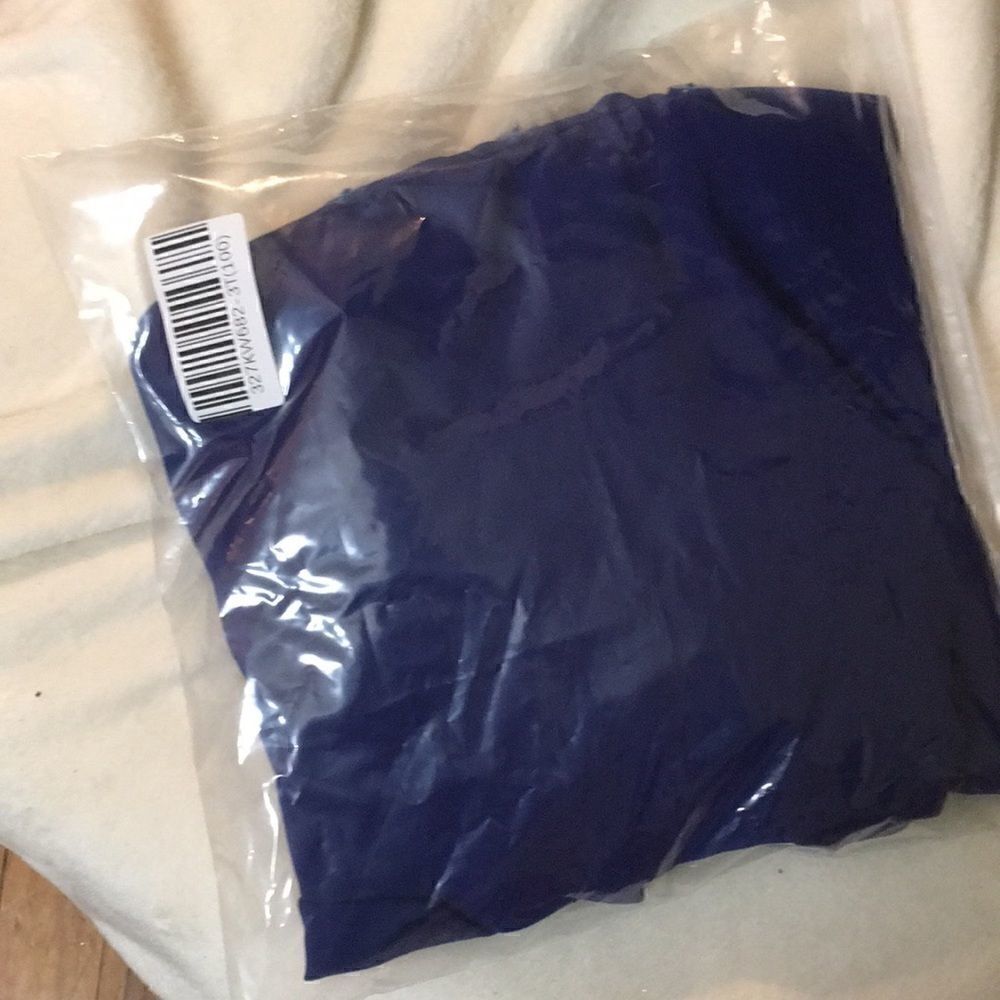 Gorgeous double layered Chiffon button back top - Picture 10 of 10